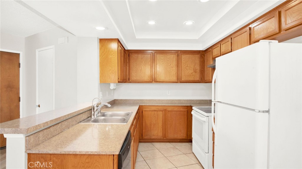 MLS #OC25252700 image #23