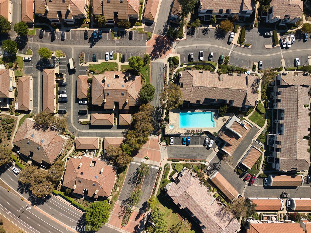 MLS #OC25252700 image #28