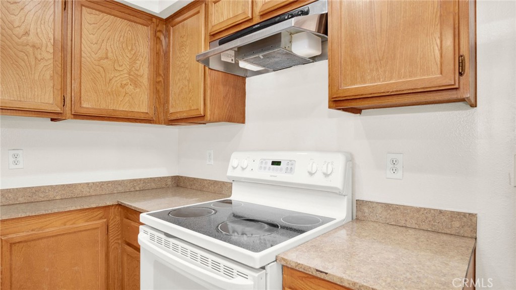 MLS #OC25252700 image #8