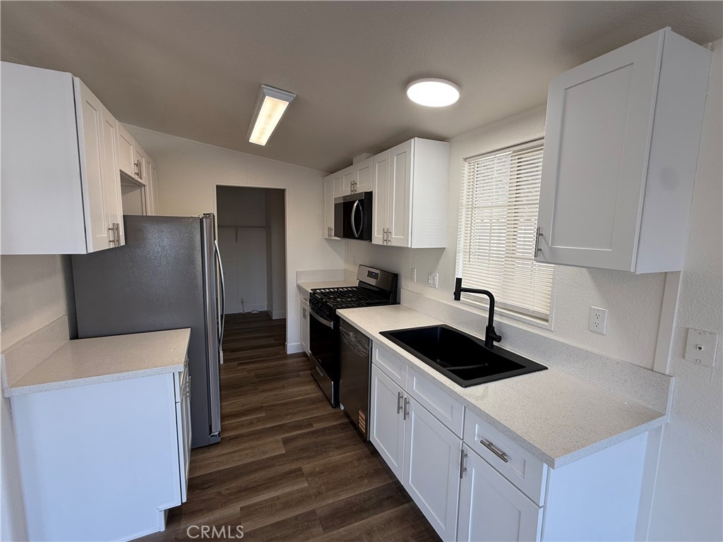 MLS #OC25252724 image #6