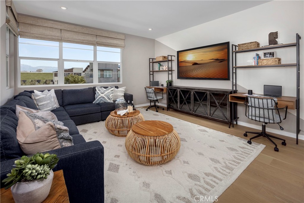 MLS #OC25252758 image #12