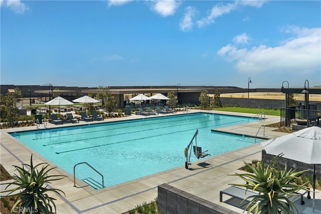 MLS #OC25252758 image #16