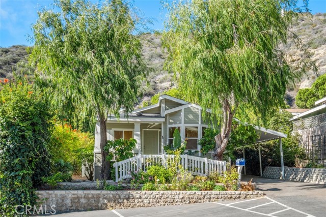 MLS #OC25252846 image #24