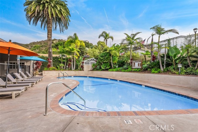 MLS #OC25252846 image #31