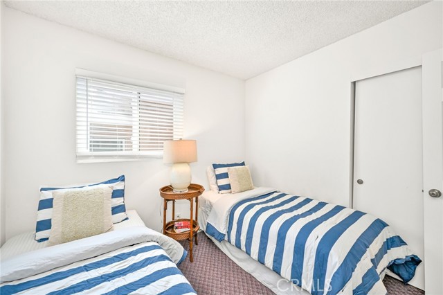 MLS #OC25252893 image #16