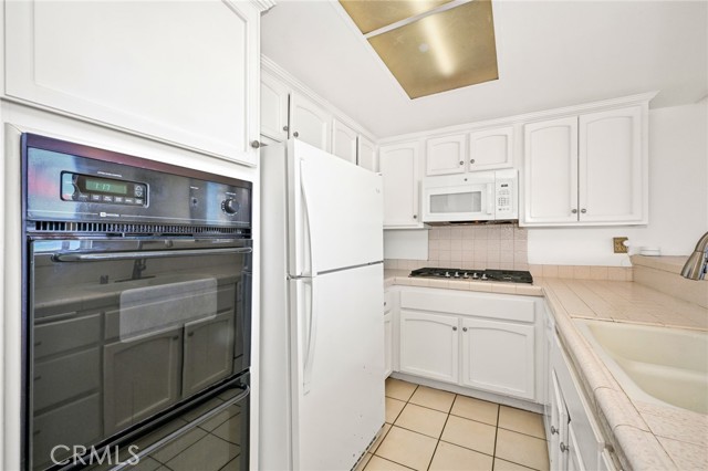 MLS #OC25252893 image #25