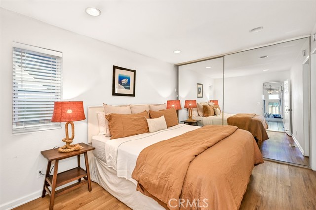 MLS #OC25252893 image #28