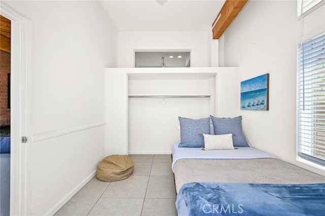 MLS #OC25252893 image #37