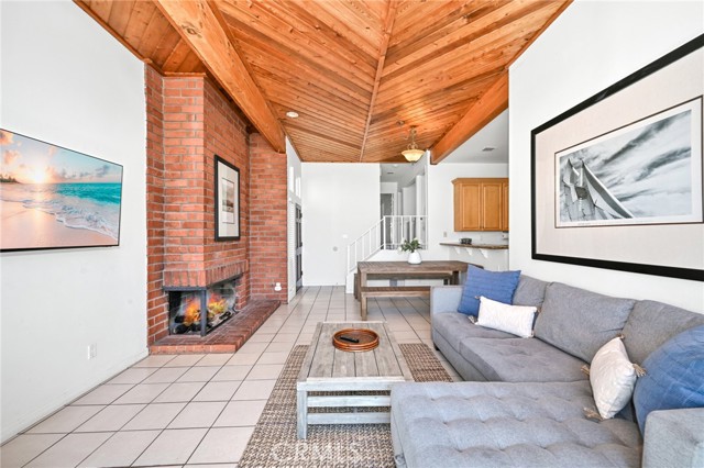 MLS #OC25252893 image #40