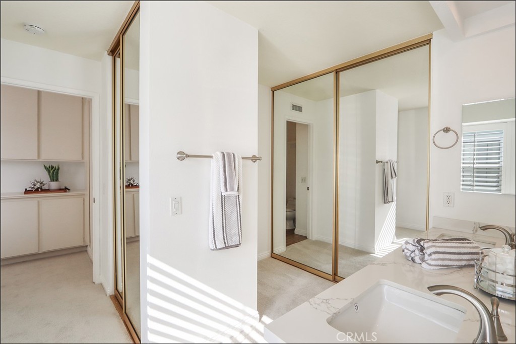 MLS #OC25252895 image #18