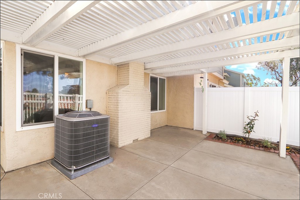 MLS #OC25252895 image #29