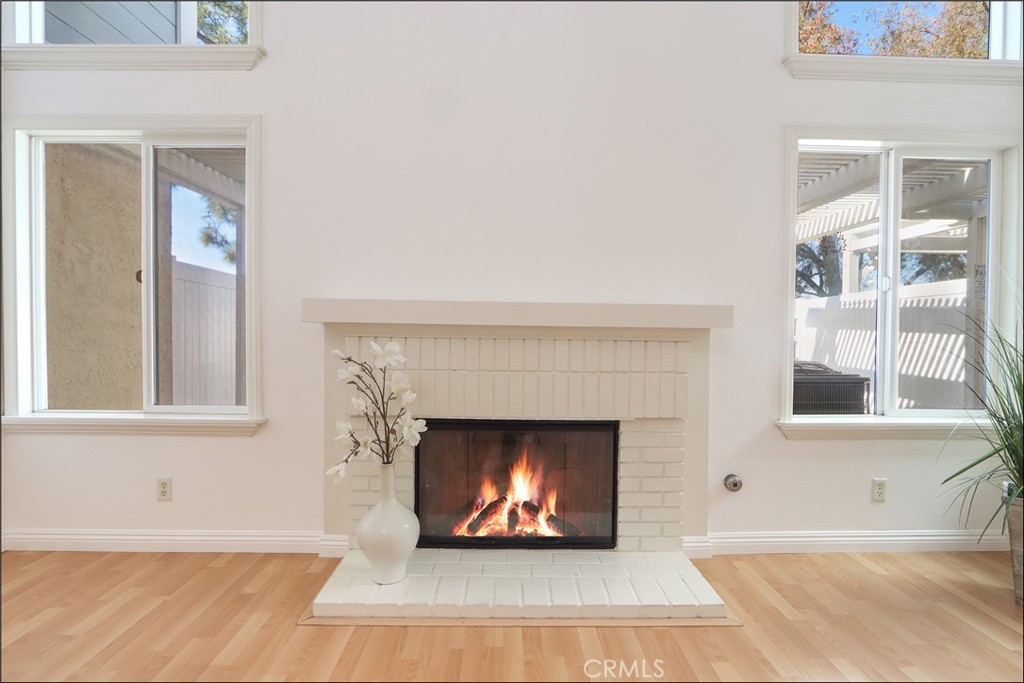 MLS #OC25252895 image #3