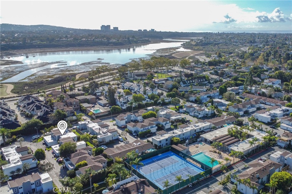 MLS #OC25252947 image #1