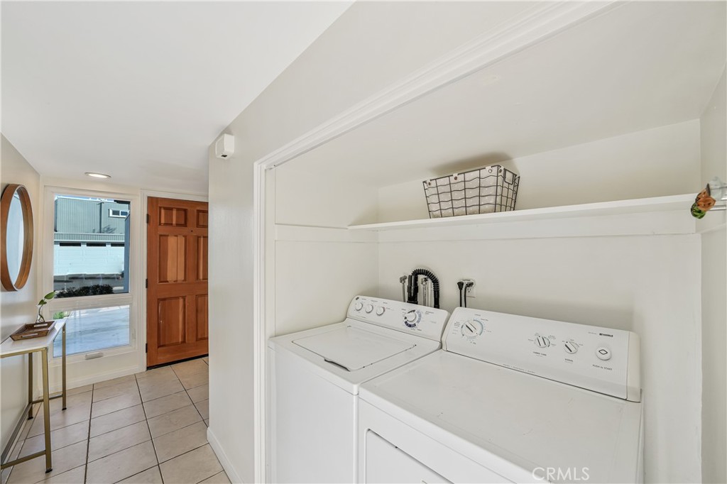 MLS #OC25252947 image #11