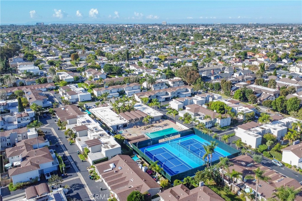 MLS #OC25252947 image #33