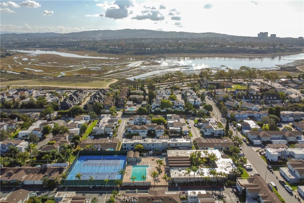 MLS #OC25252947 image #35