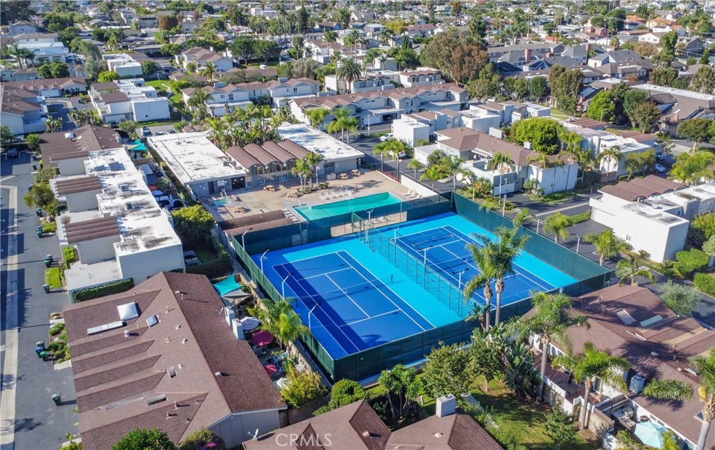 MLS #OC25252947 image #40