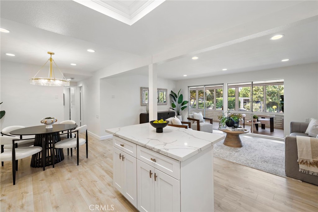 MLS #OC25178527 image #0