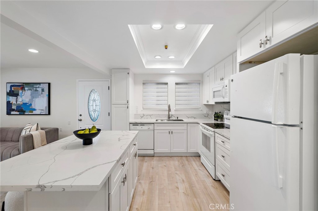 MLS #OC25178527 image #8