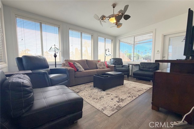 MLS #OC25252955 image #4