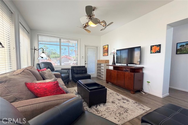 MLS #OC25252955 image #5