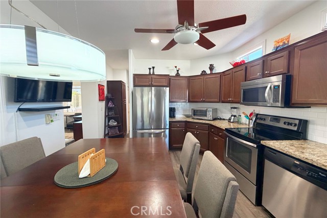 MLS #OC25252955 image #9