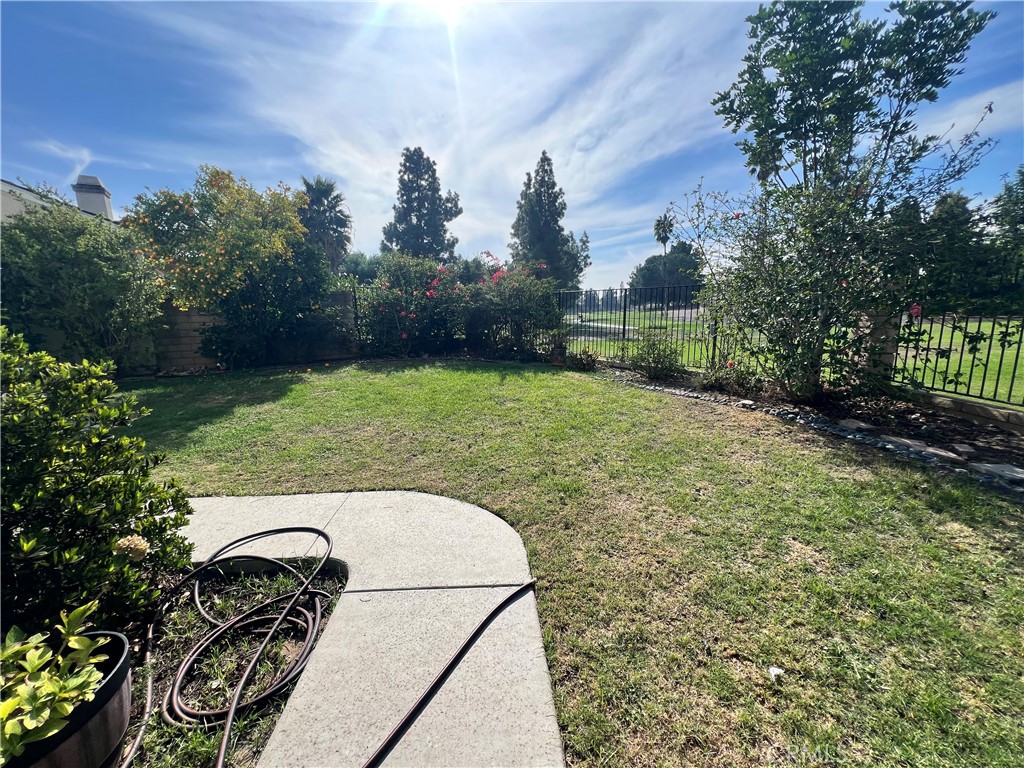 MLS #OC25253140 image #2