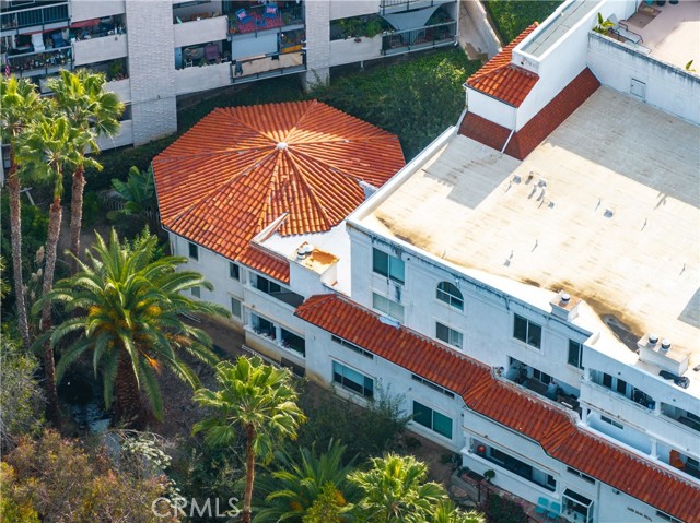 MLS #OC25253166 image #1