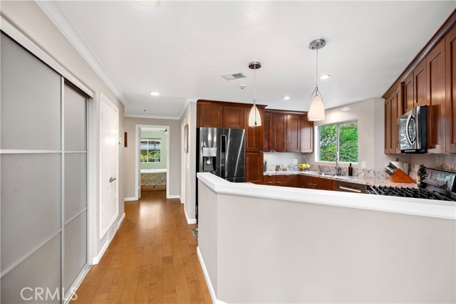 MLS #OC25253166 image #15