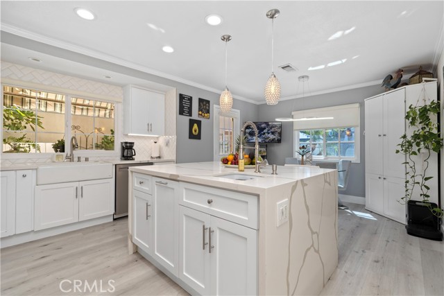 MLS #OC25253172 image #14