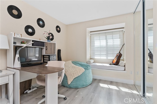 MLS #OC25253172 image #26