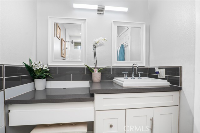 MLS #OC25253172 image #27