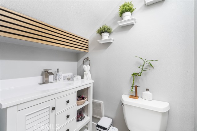 MLS #OC25253172 image #29