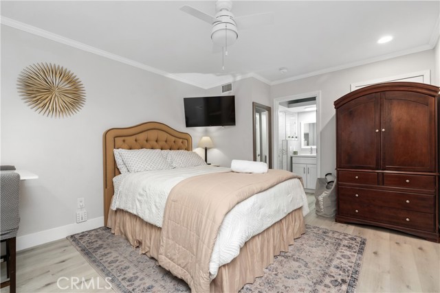 MLS #OC25253172 image #38