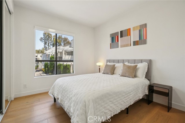 MLS #OC25253190 image #17