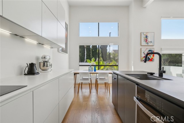 MLS #OC25253190 image #8