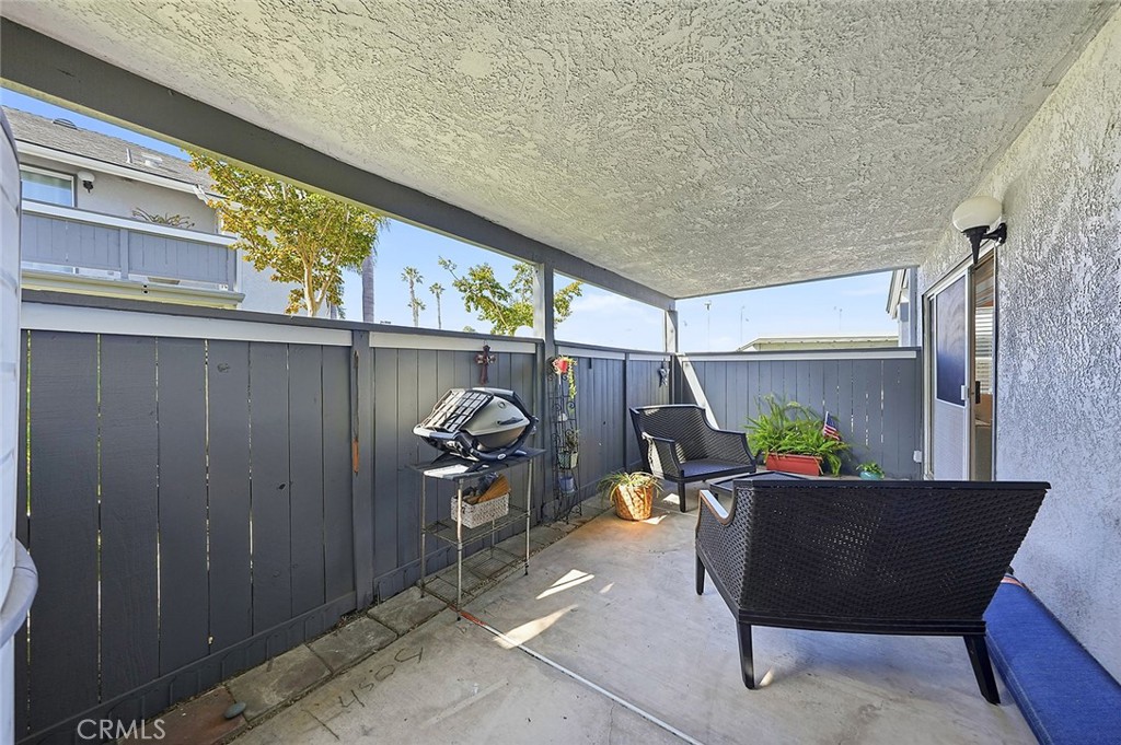 MLS #OC25253195 image #28