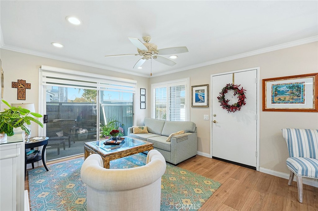 MLS #OC25253195 image #8