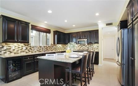 MLS #OC25253251 image #1