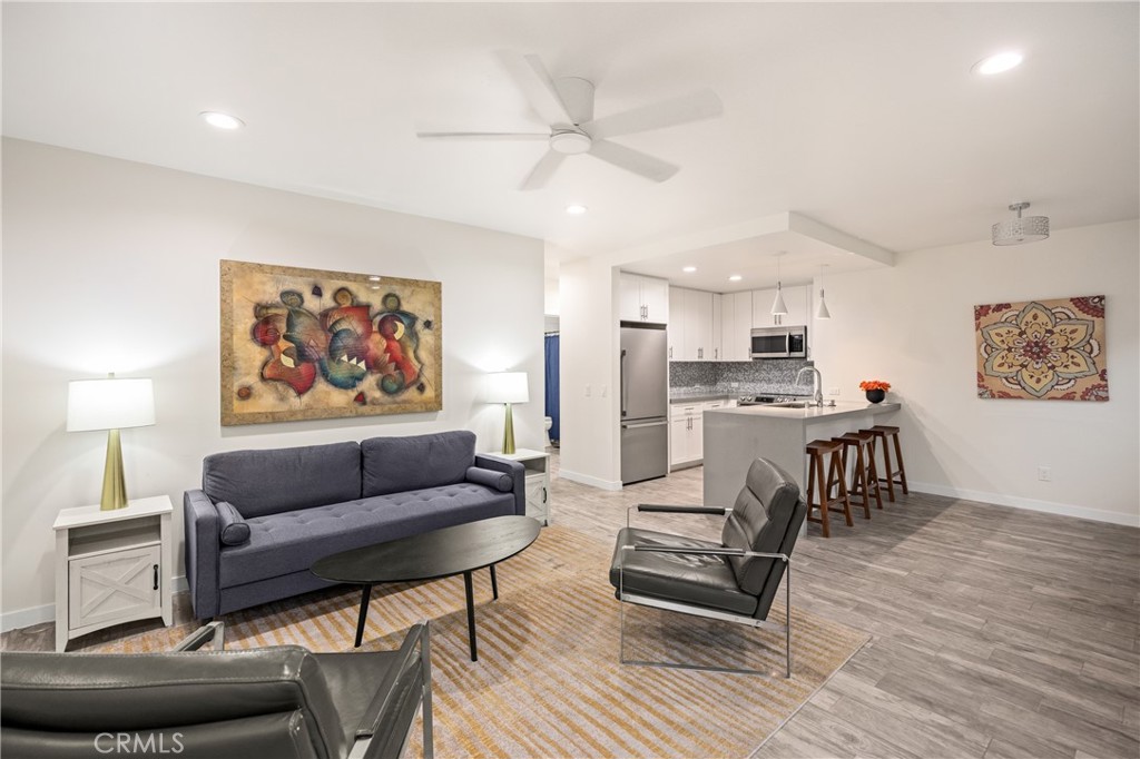 MLS #OC25253282 image #17