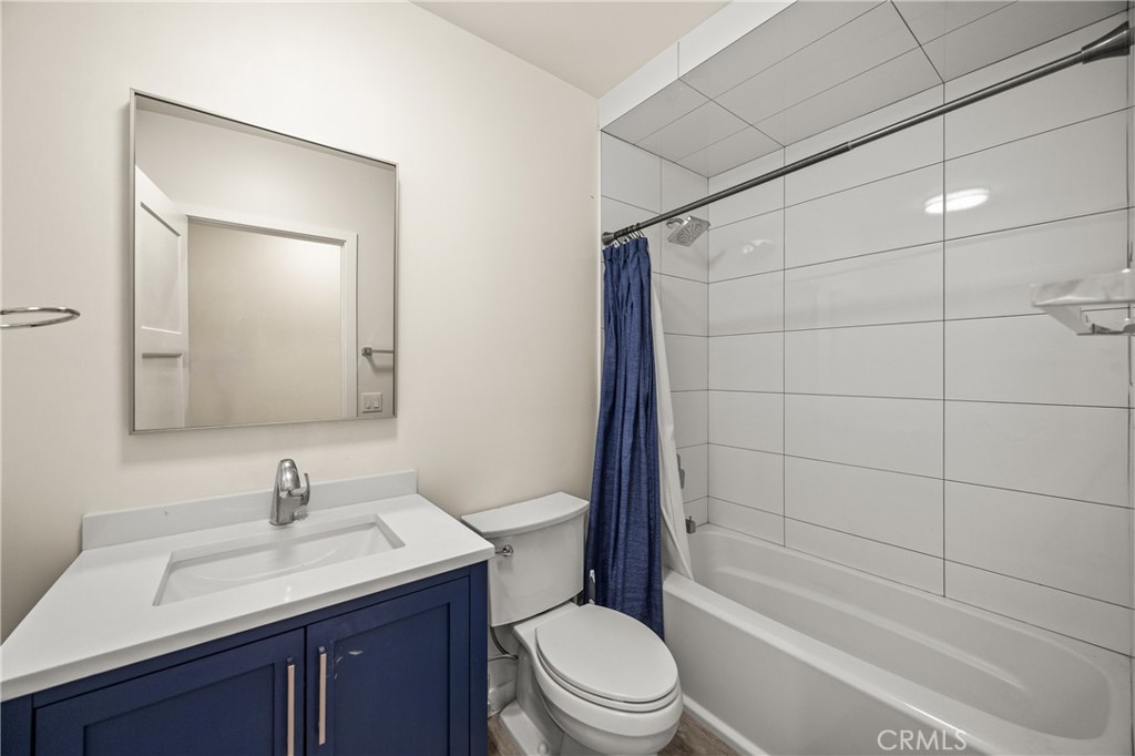 MLS #OC25253282 image #22