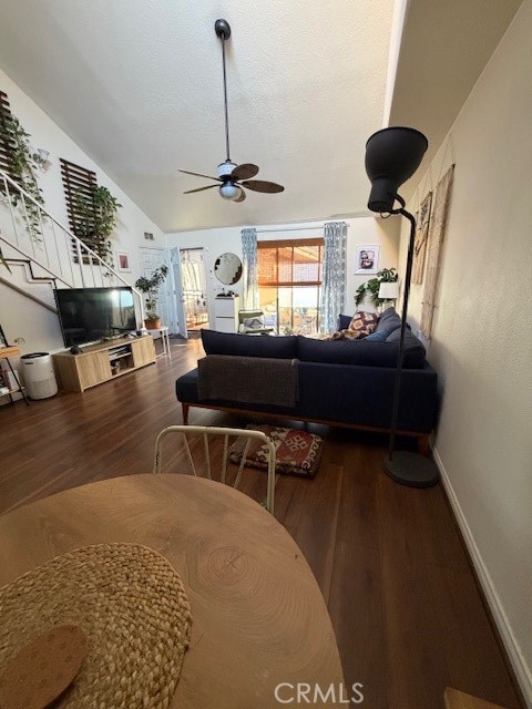 MLS #OC25253295 image #6