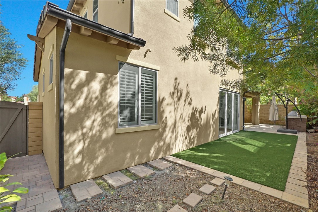 MLS #OC25253332 image #16