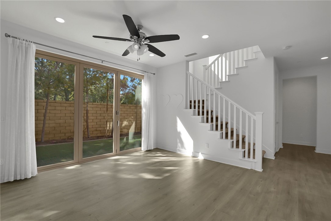 MLS #OC25253332 image #3