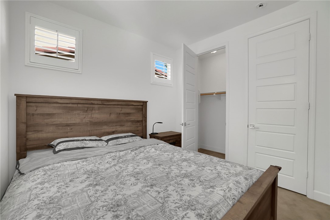 MLS #OC25253332 image #4