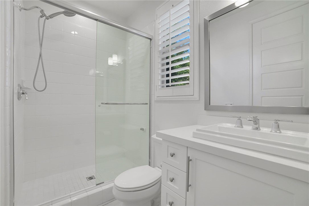 MLS #OC25253332 image #5