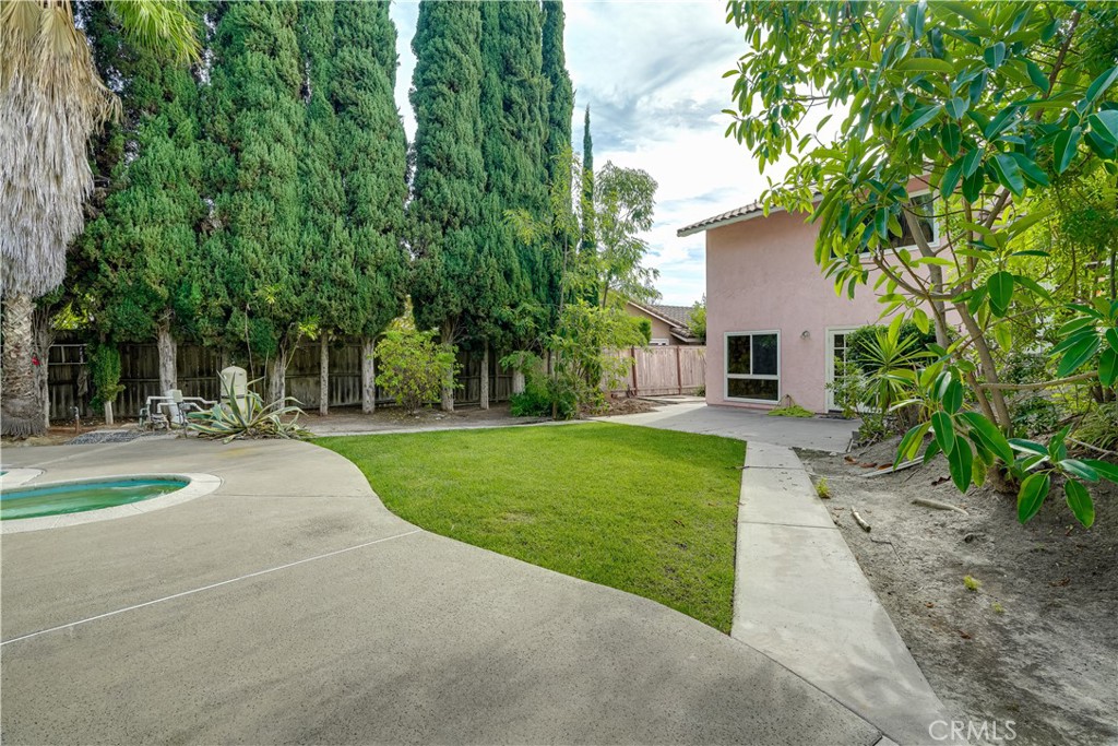 MLS #OC25253377 image #28