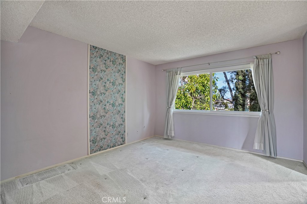 MLS #OC25253377 image #9