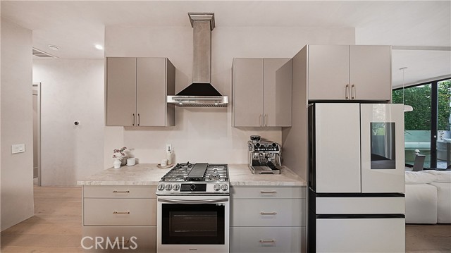 MLS #OC25253379 image #11