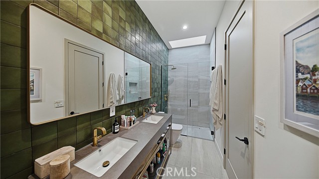 MLS #OC25253379 image #14